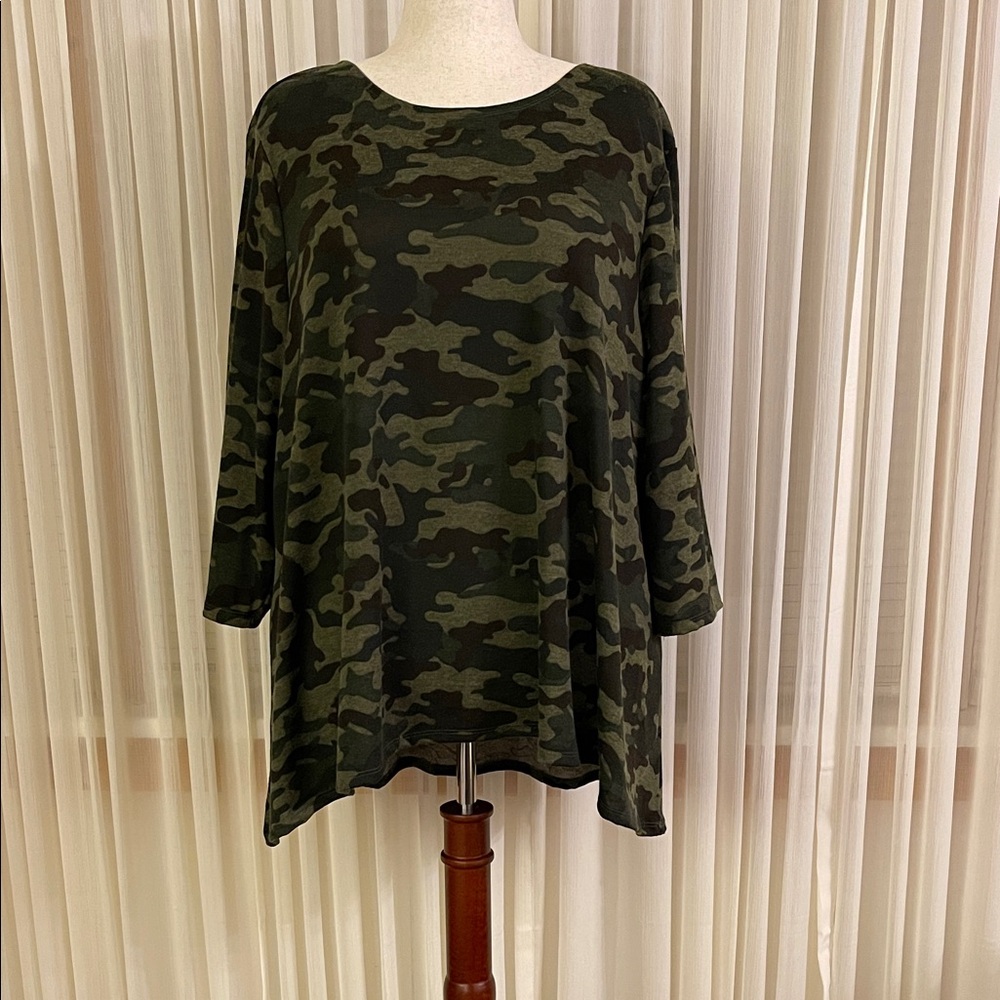 Zac & Rachel Green Camouflage Tunic Top